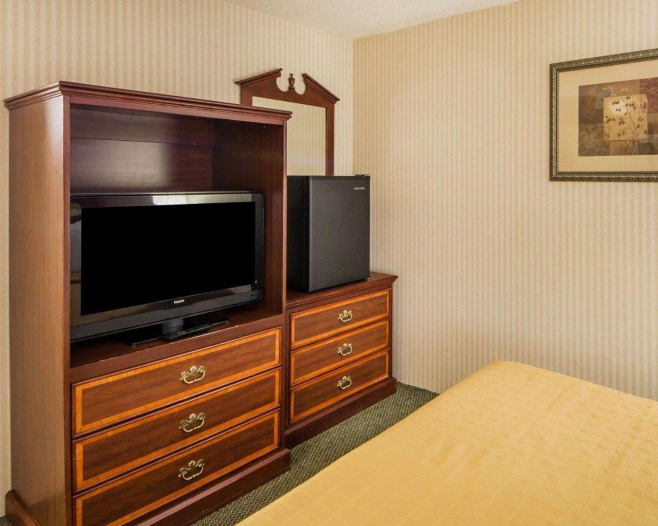 Quality Inn Ponca City Route 77 Exterior photo